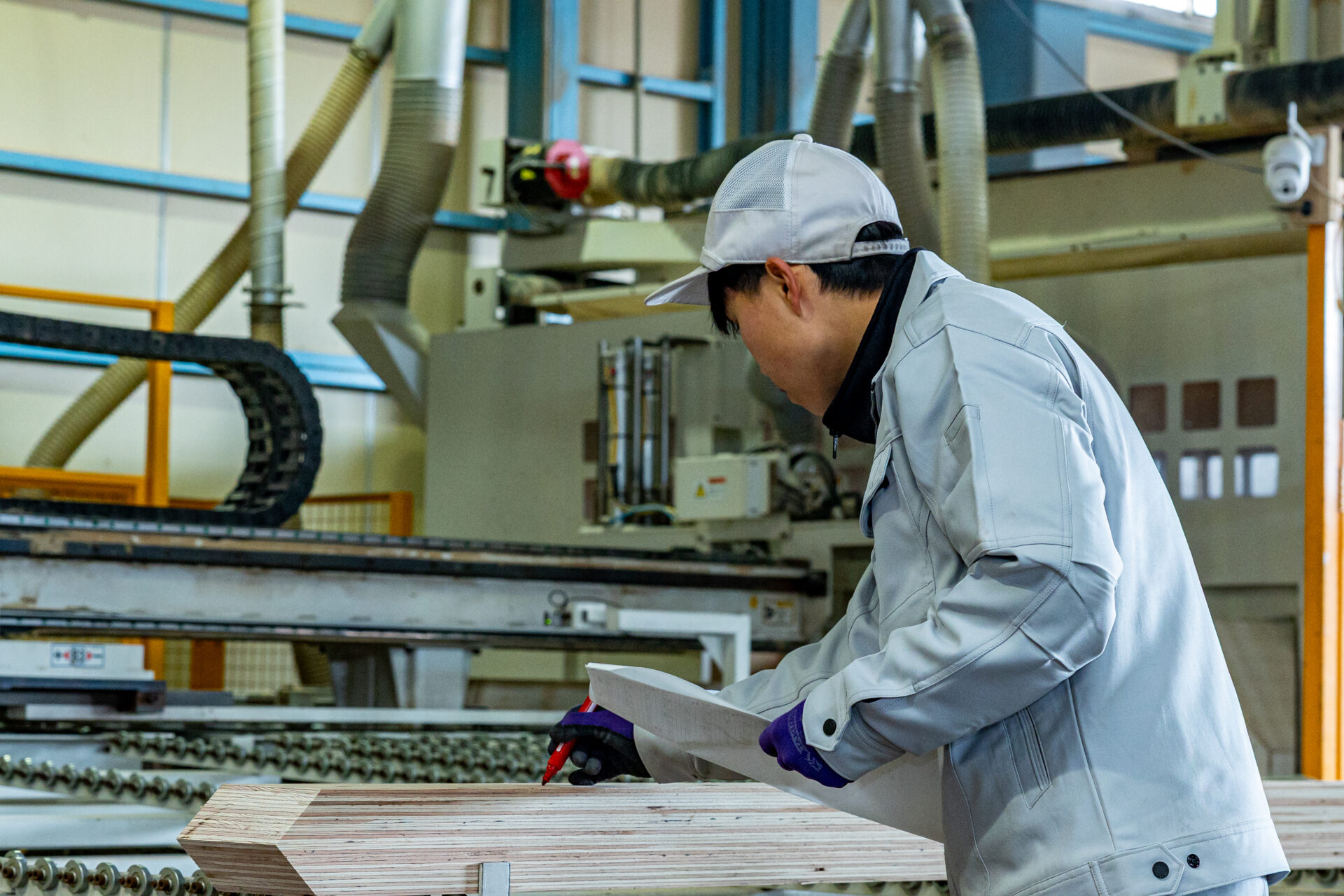 【本社】工場内作業員のイメージ