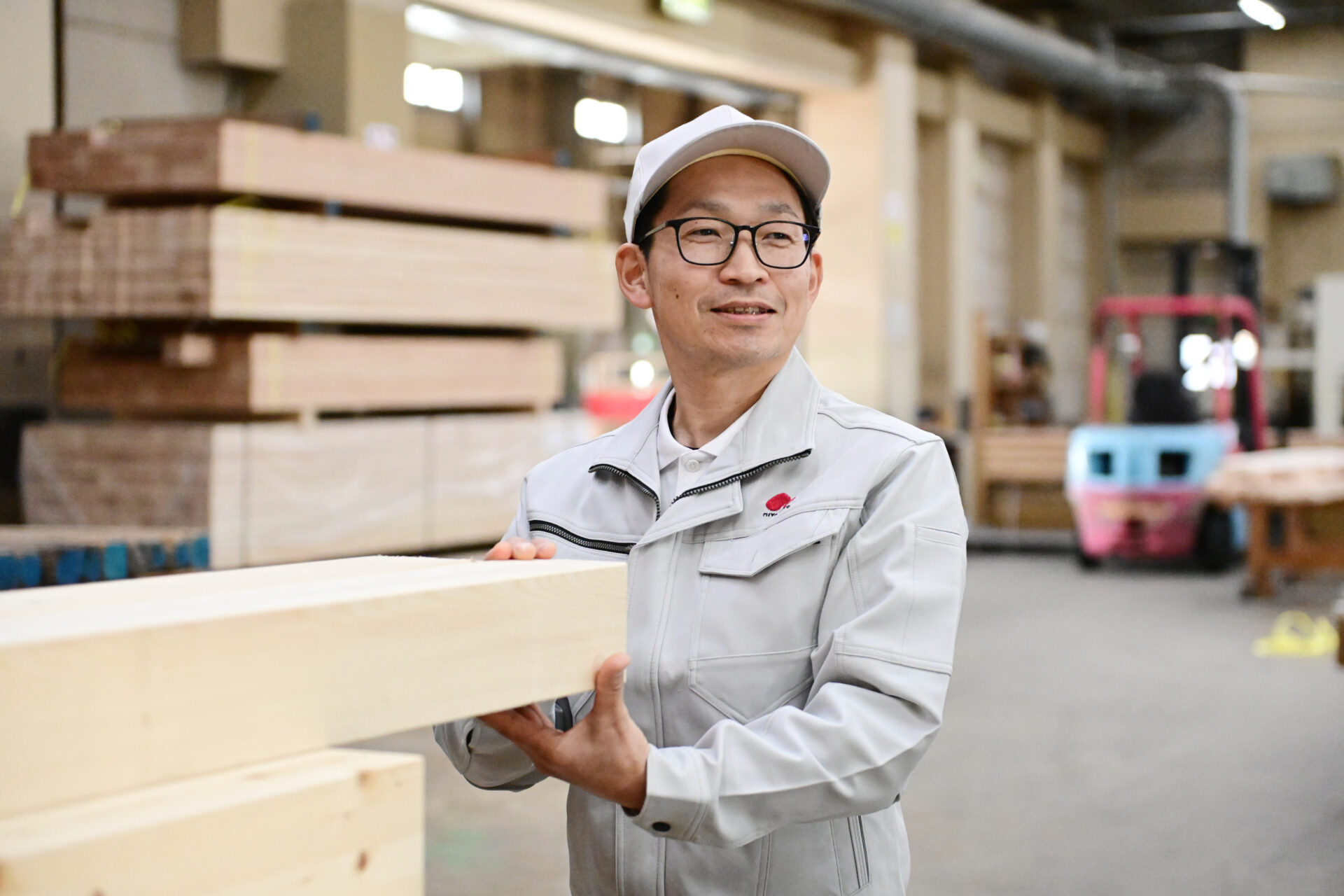 【東北】工場内作業員のイメージ